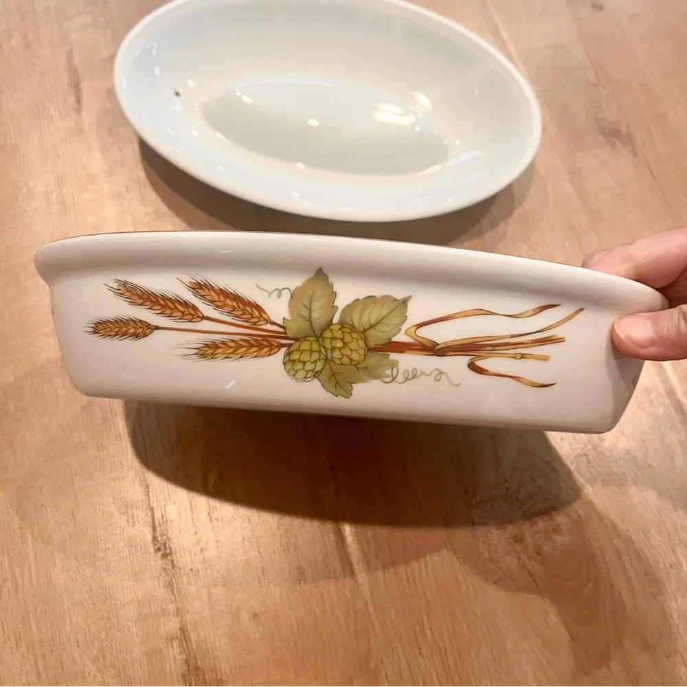 Royal Worcester Evesham Gold Oval Covered Casserole Dish Porcelain England 10x7”